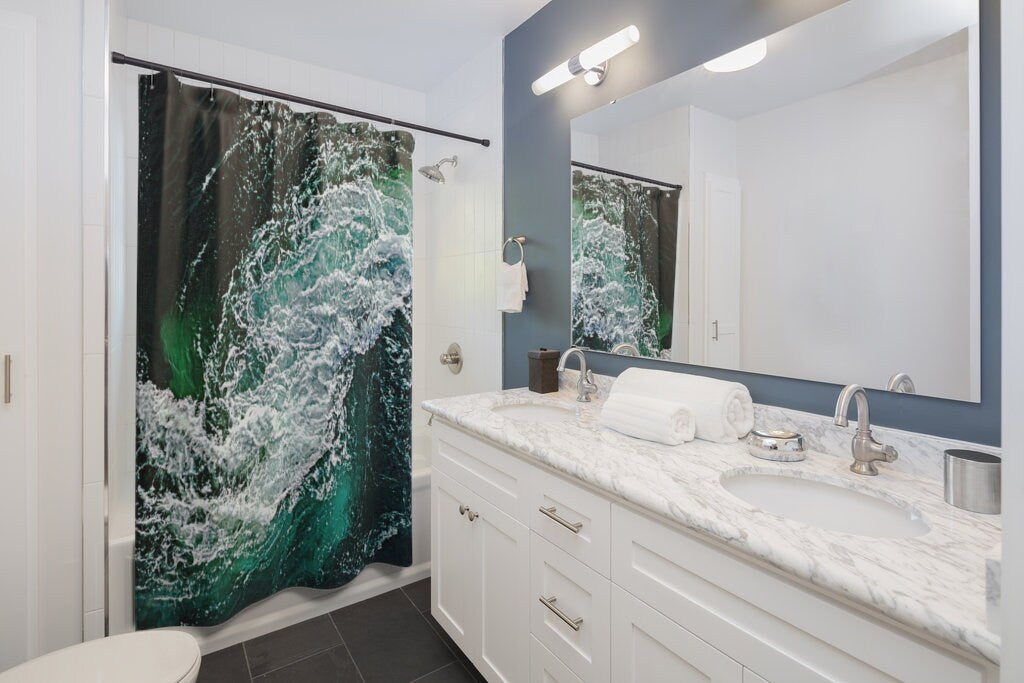 Realistic Shower Curtain,Ocean Waves,Easter Gift,Birthday Gift,Mother&#39;s Day gift for Her,bathroom decor,Housewarming gifts,gifts for him