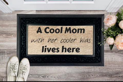Cool Mom of cooler kids Lives Here Heavy Duty Door Mat,Funny Unique Mom Gifts for Mother&#39;s Day/Housewarming/Birthday/Christmas/Anniversary